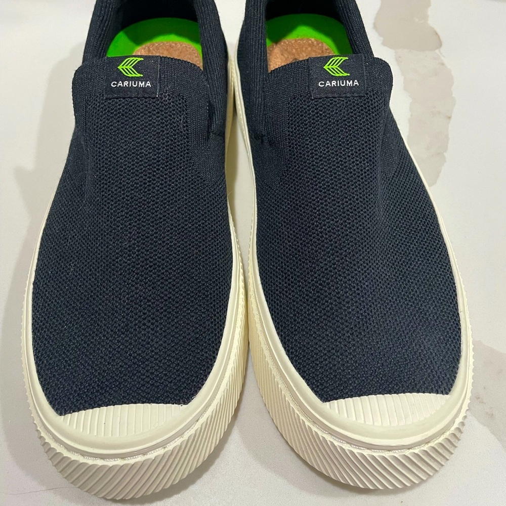 Cariuma Black Mesh IBI Slip On Women’s Size 9.5 Only Worn Once